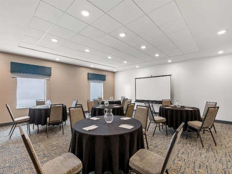 Hampton Inn Fond du Lac - photo 20