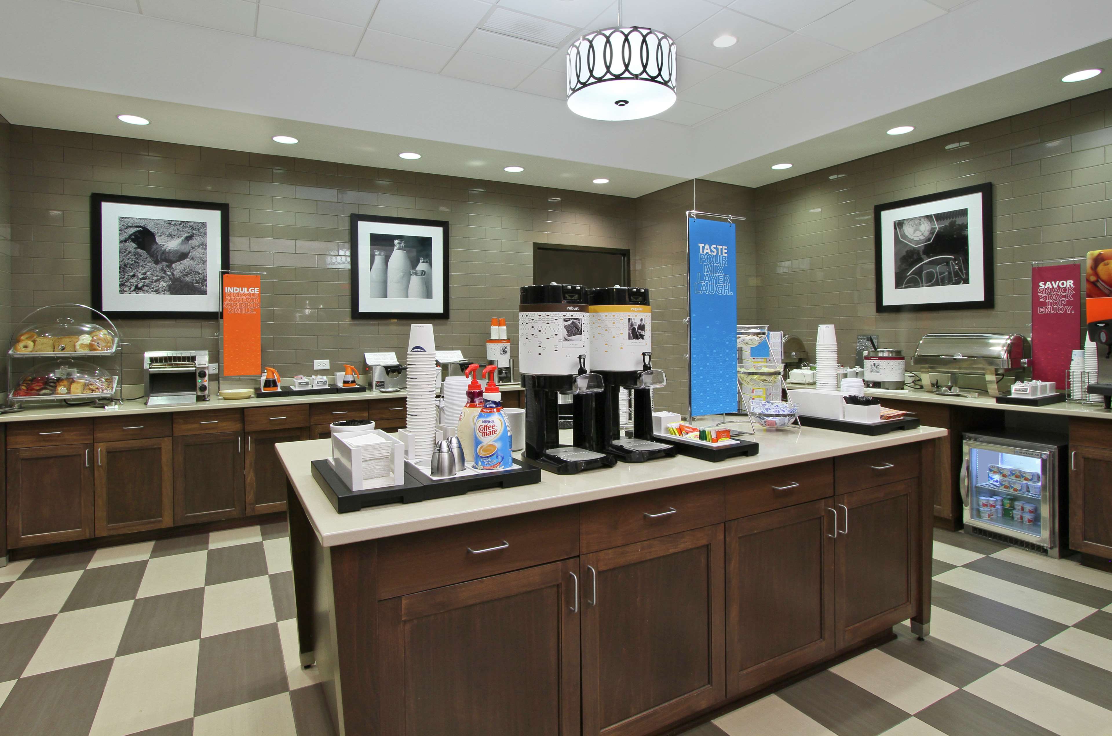Hampton Inn & Suites Columbus University Area - photo 25