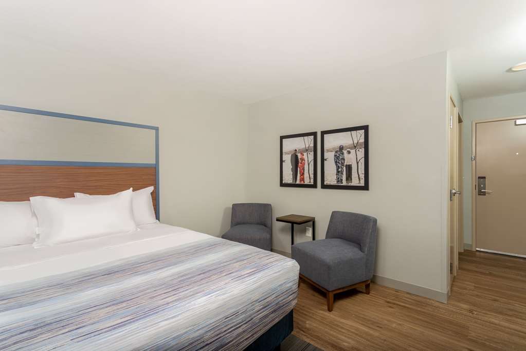 AmericInn by Wyndham San Angelo - photo 13