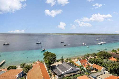 Beach House Sea You Soon on the Caribbean Sea — 4-Star Luxury Hotel in Kralendijk, Bonaire, Sint Eustatius and Saba