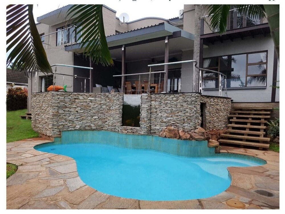 32 on Mendoza in Durban, South Africa