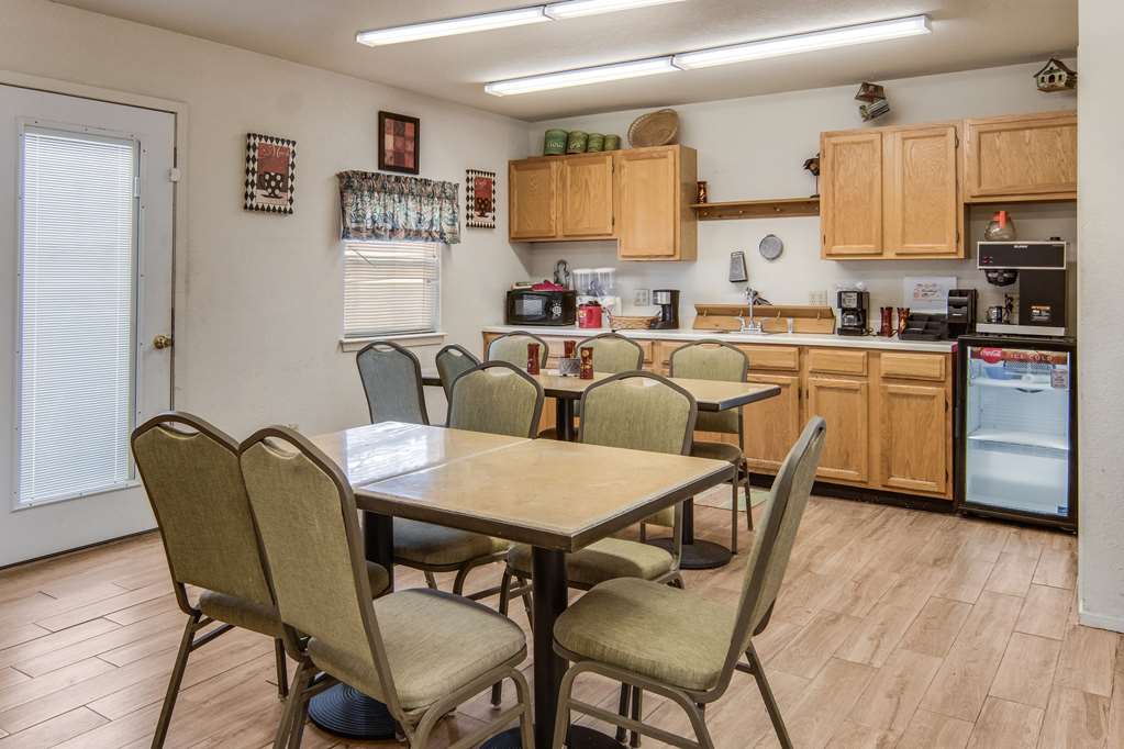 Americas Best Value Inn Baird - photo 30