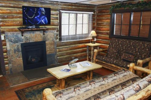 Triple R Cottages 1 cabin — 4-Star Luxury Hotel in Estes Park, United States