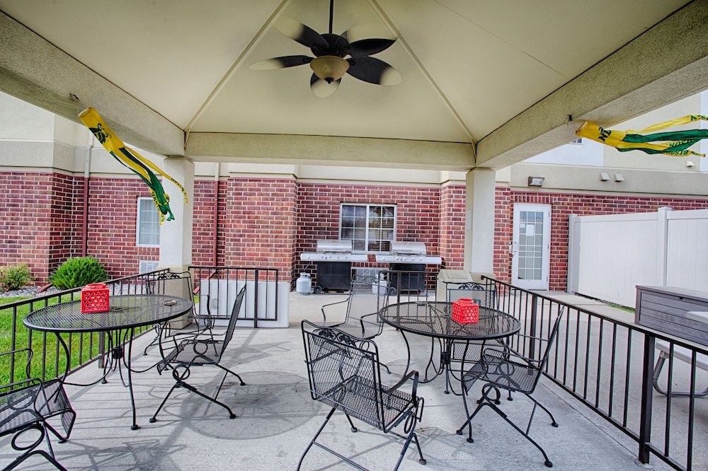 Candlewood Suites Fargo N. Dakota State University by IHG - photo 67