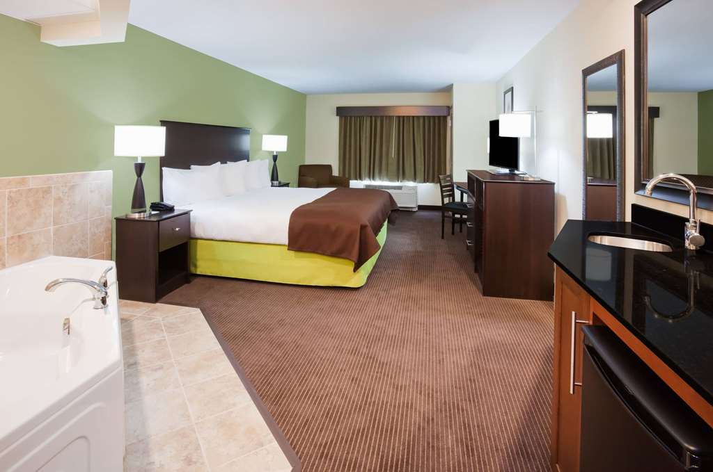 AmericInn by Wyndham DeWitt - photo 18