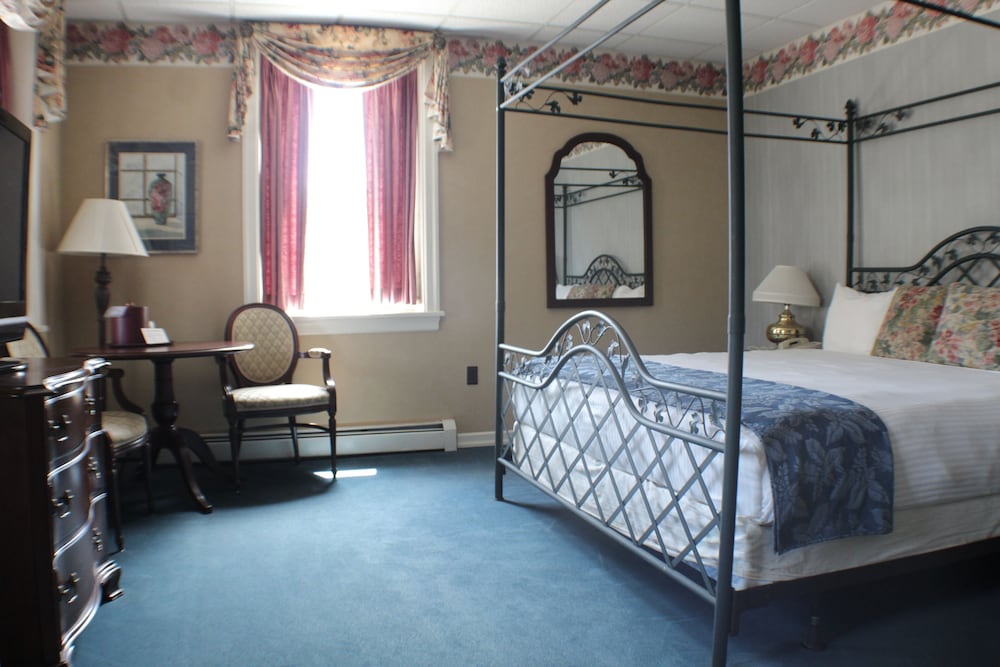 Waynebrook Inn Est 1865 - photo 10