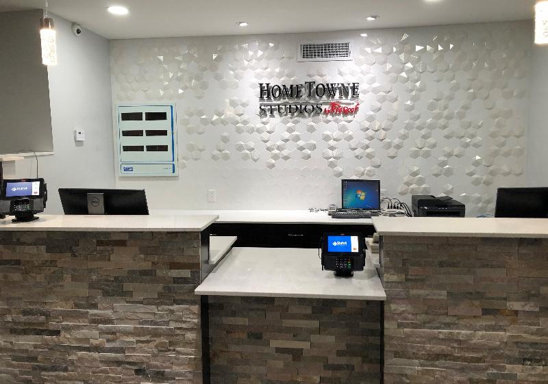 HomeTowne Studios San Antonio E Frost Bank Center - photo 4