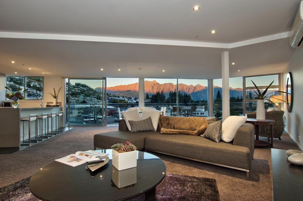 Bay View Condo — 4-Star Luxury Hotel in Queenstown, New Zealand