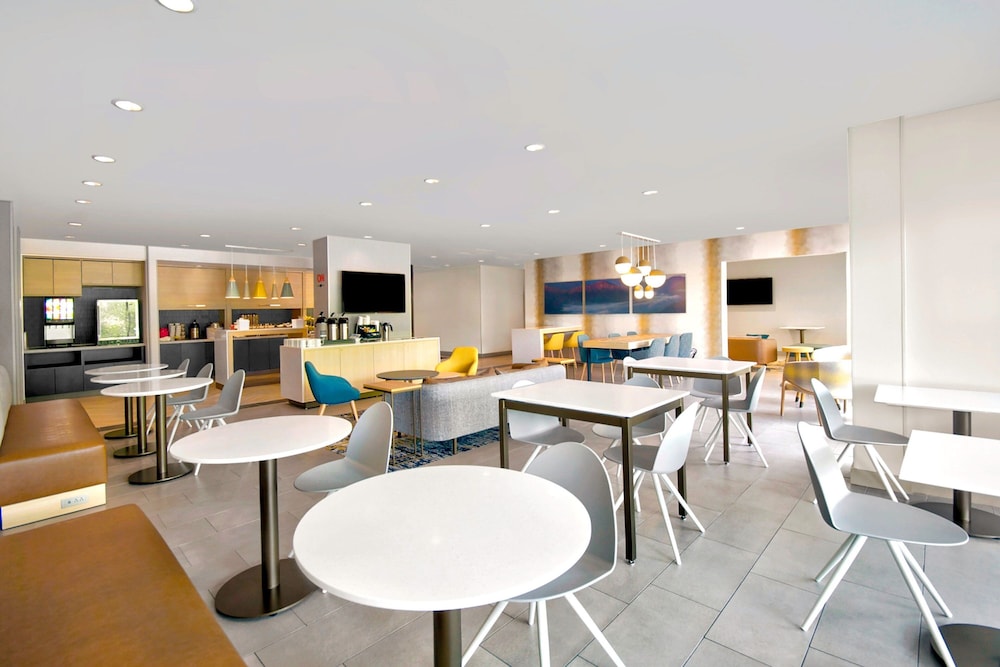 TownePlace Suites by Marriott Asheville West - photo 29