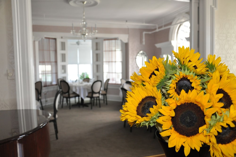 Peter Shields Inn & Restaurant - photo 38