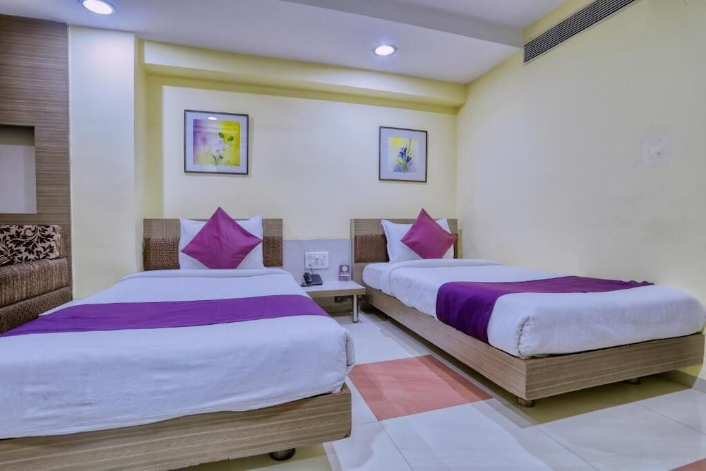 Hotel Amrit Residency — Indore — photo 4