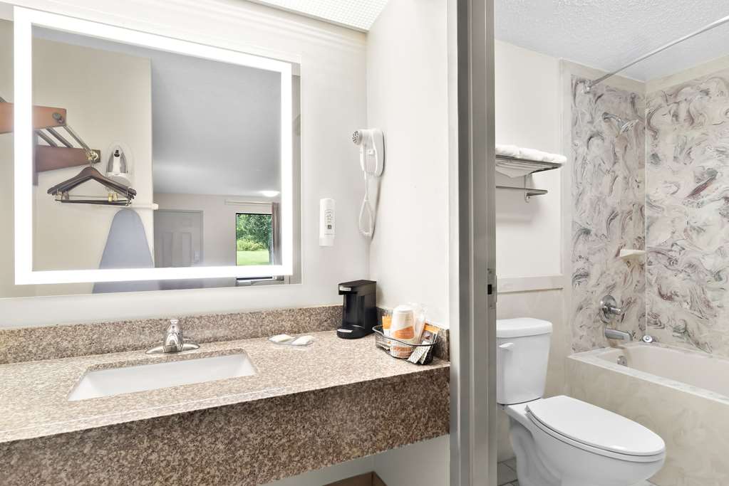 Quality Inn Russellville - photo 19