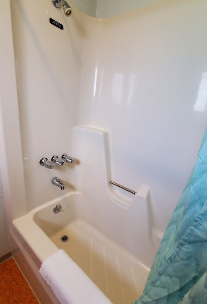 Robin Hood Motel - photo 24