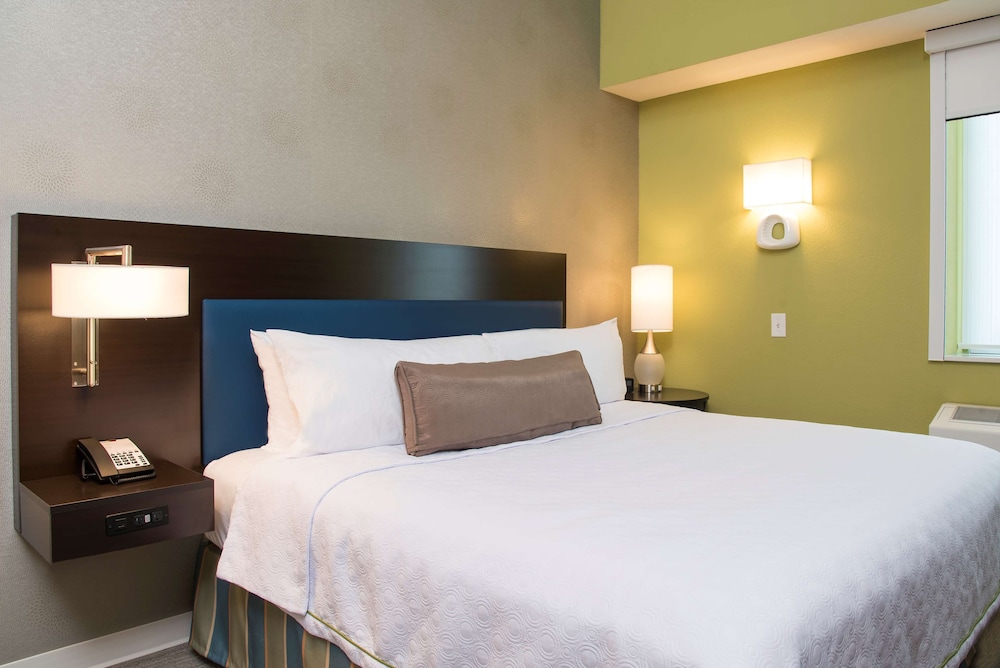 Home2 Suites by Hilton Indianapolis Downtown - photo 6