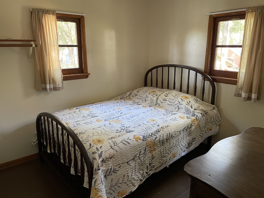 Swan Lake Resort & Campground - photo 9