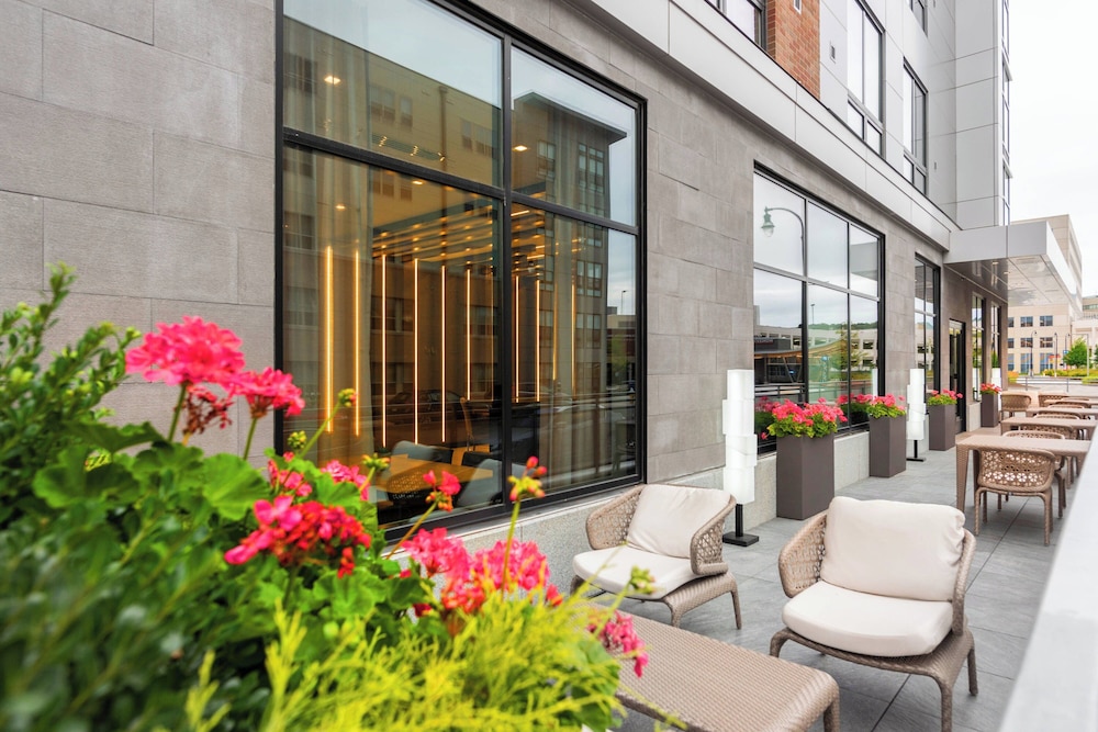 AC Hotel by Marriott Worcester - photo 86