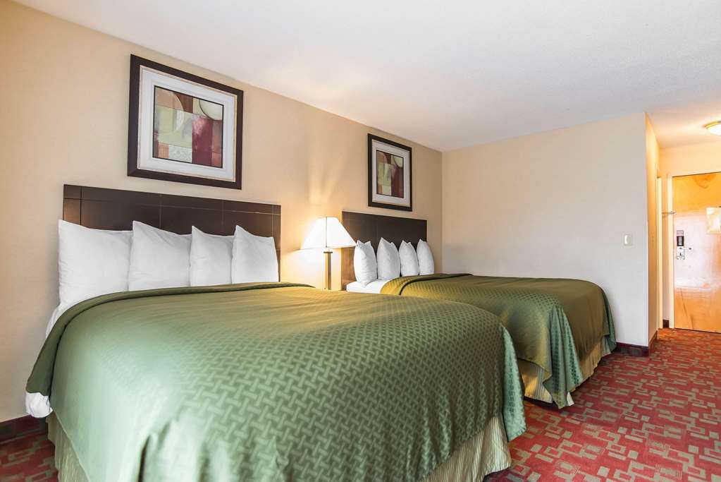 Quality Inn Shelburne Burlington - photo 9