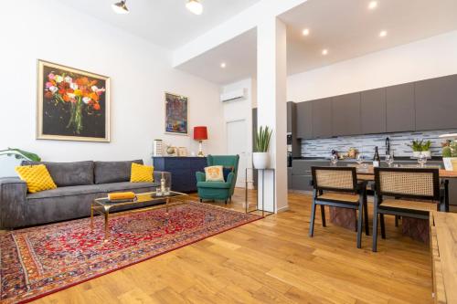 Loft Luxury Design Apt with 2 Bedrooms Wifi Ultra 5min Metro — 4-Star Luxury Hotel in Milan, Italy