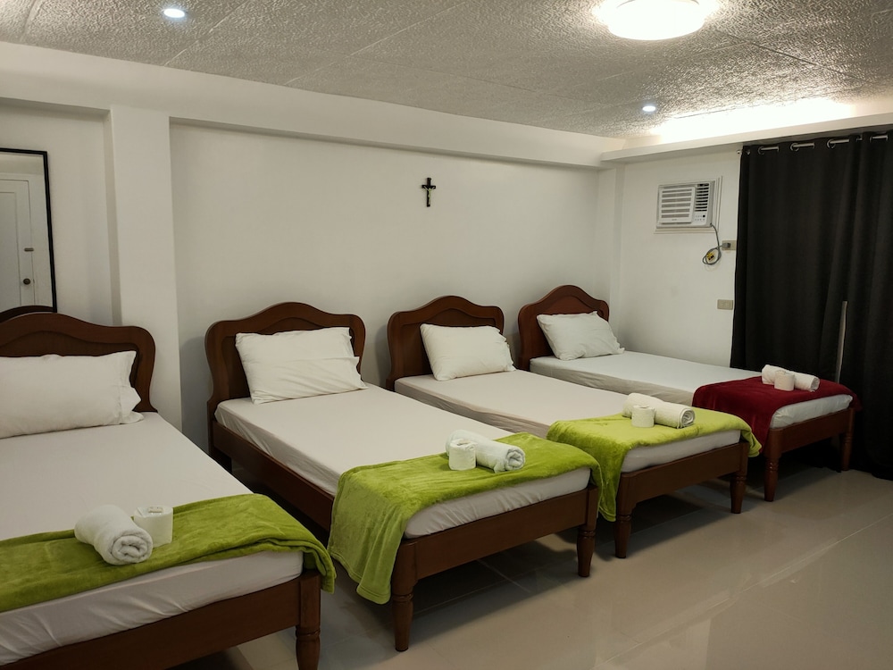 Southpoolside Tourist Inn in Naga, Philippines