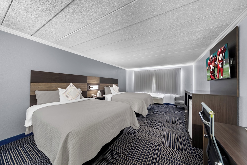Admiralty Inn & Suites a Red Collection Hotel - photo 4