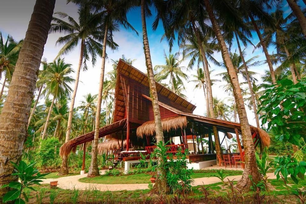 Harana Surf Resort Hostel in General Luna, Philippines