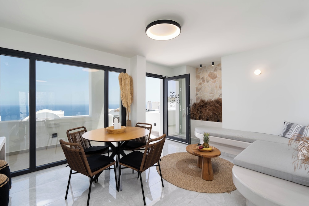 Cuore Santo Suites — Fira — photo 3