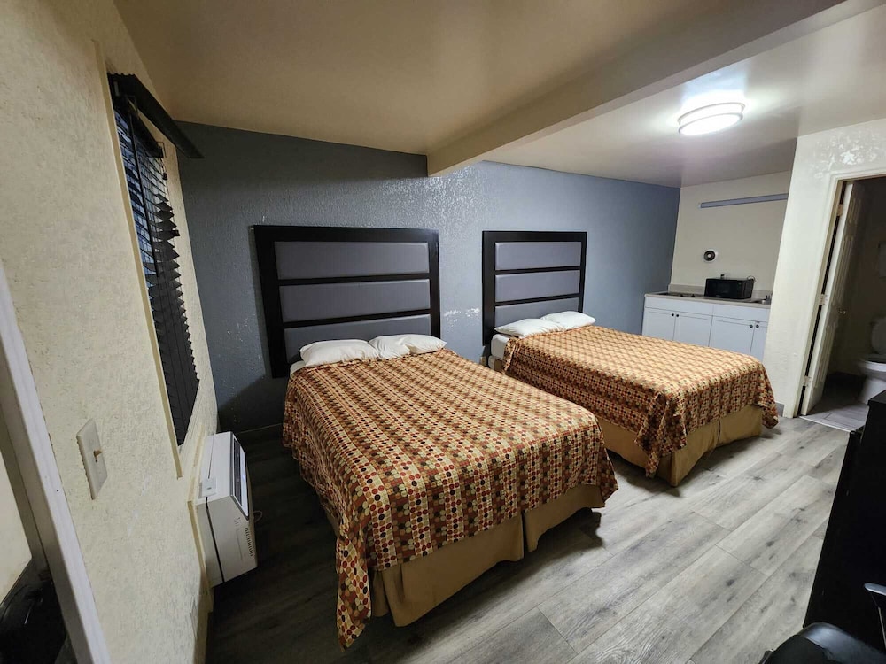 Green Garden Inn - photo 14