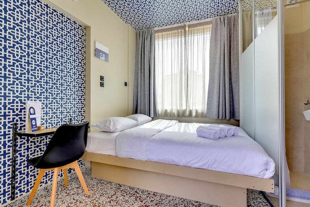 7Athens - last minute hotel in Athens