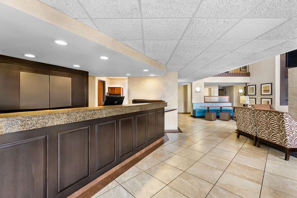 Sonesta Essential Houston Hobby Airport - photo 3