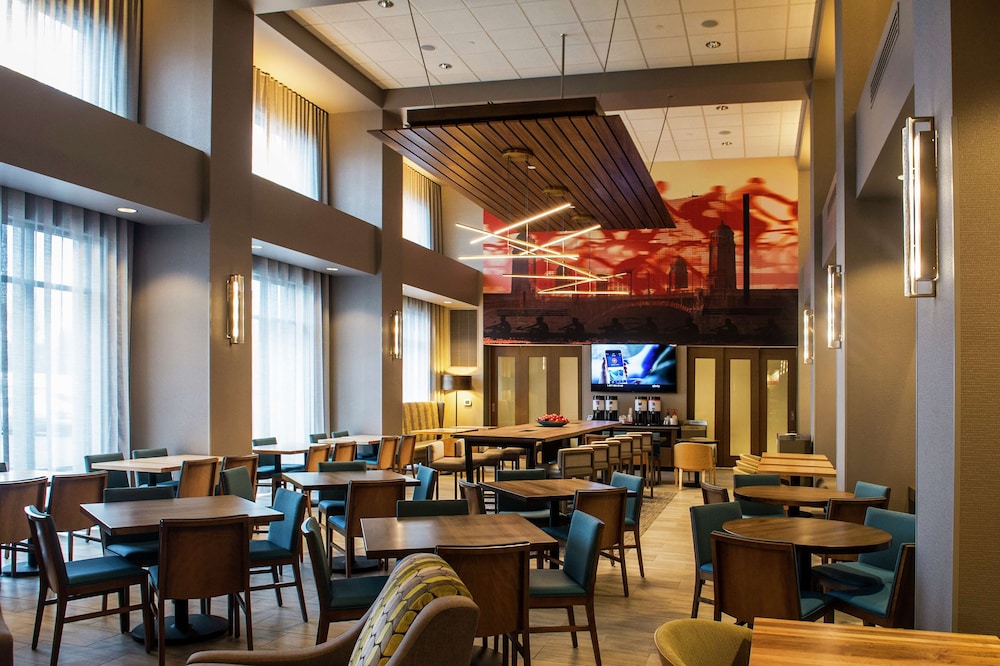 Hampton Inn & Suites Foxborough Mansfield - photo 37