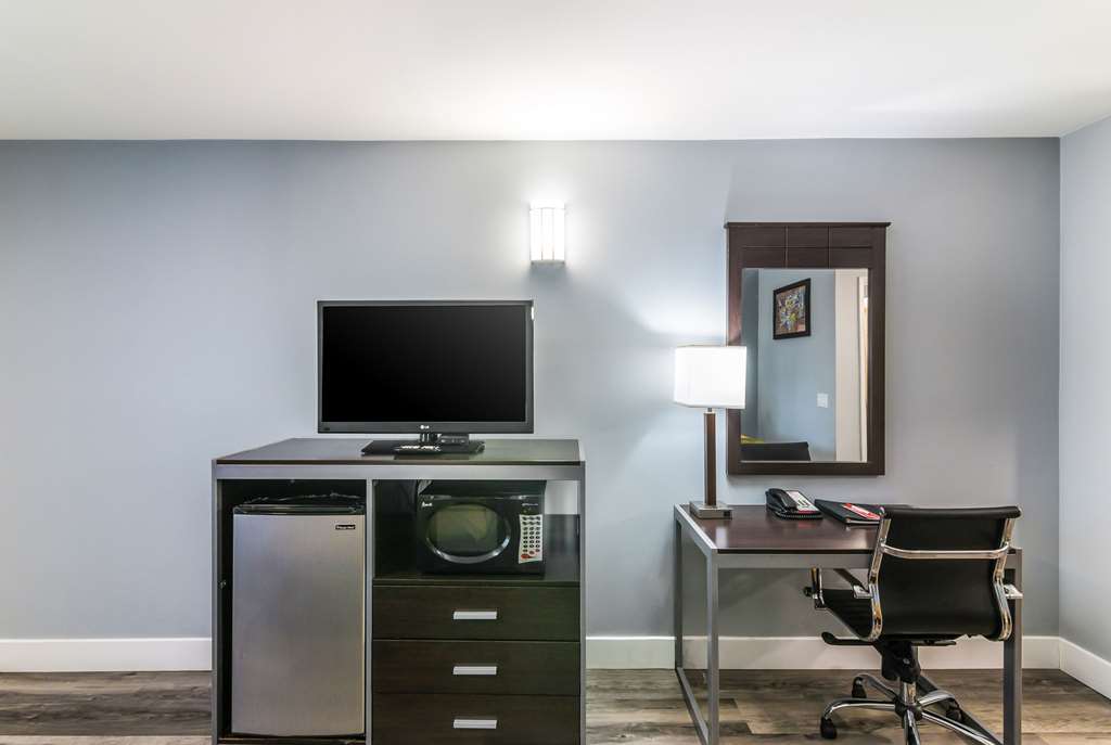 Econo Lodge Hesperia Victorville I 15 - photo 31