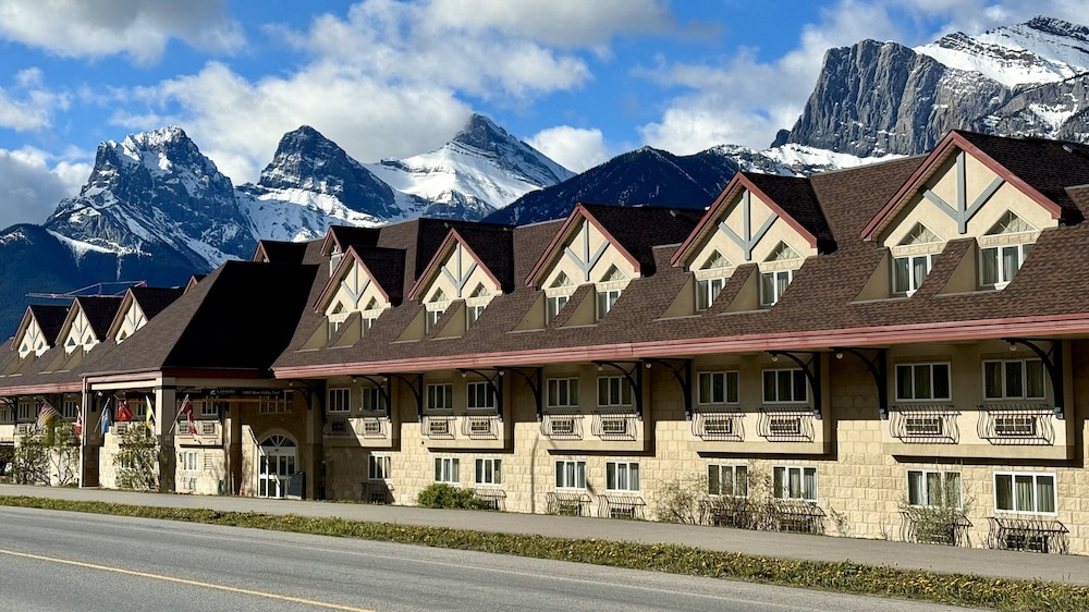 Canmore Inn & Suites in Canmore, Canada