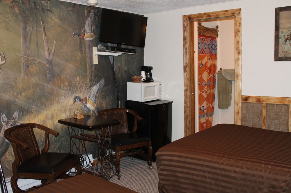 Black Bear Motel - photo 14
