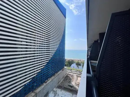 Junling International - carbon neutral hotel in Shanghai