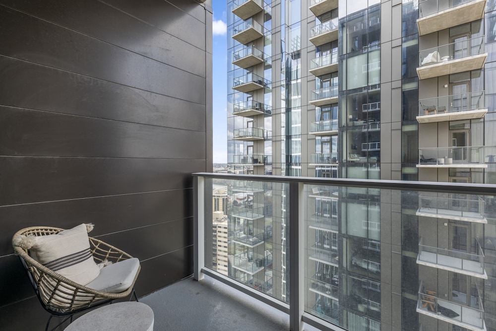 Austin Condo Hotel - photo 657