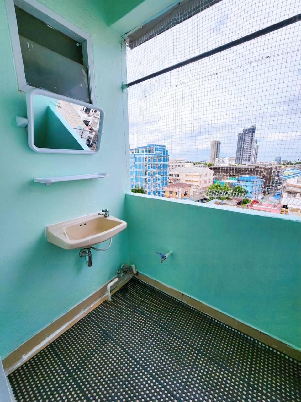 807 STP Homely room Free Wi Fi and Near BTS line