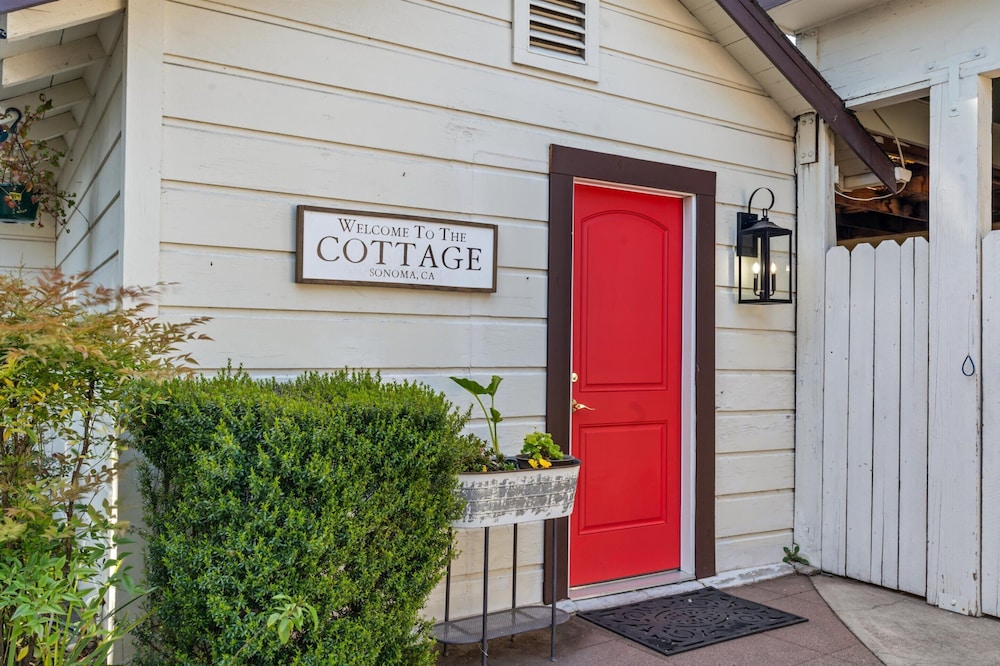 Cinnamon Bear Creekside Inn - photo 19