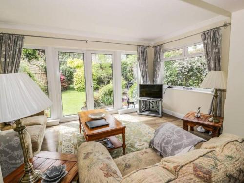 Abbeyside Cottage — 4-Star Luxury Hotel in Kelso, United Kingdom