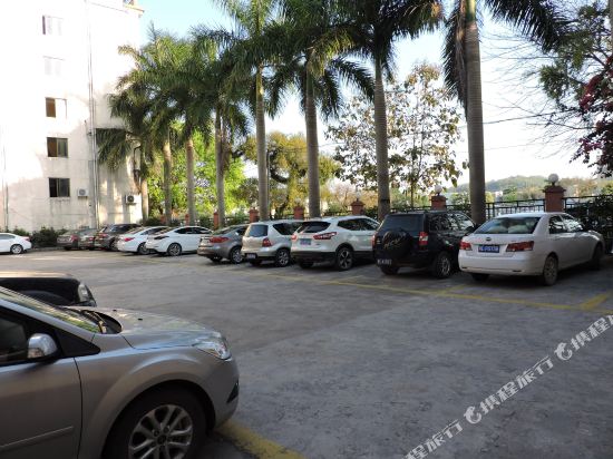 Xinlongmen Hotel — hotel in Longmen