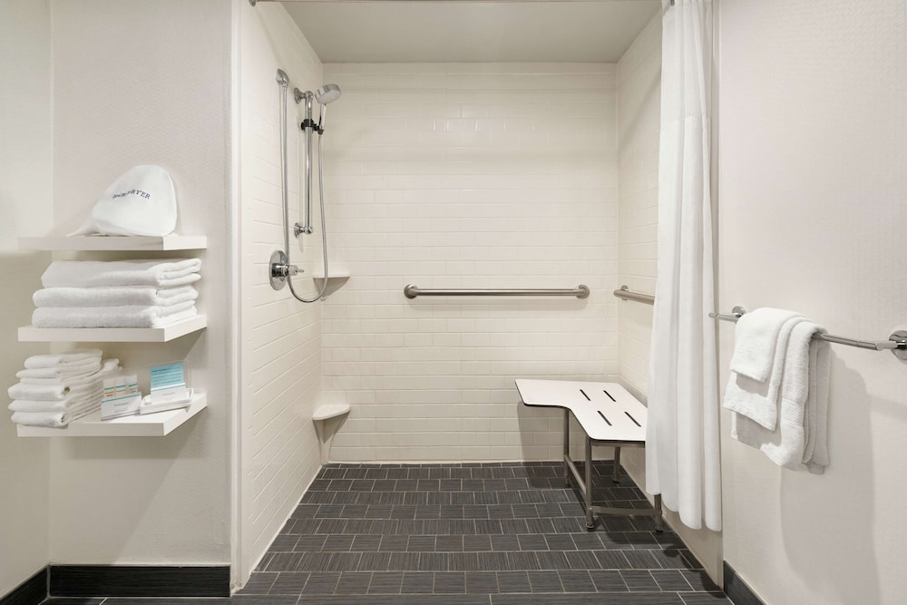 Hampton Inn New Orleans St. Charles Ave. Garden District - photo 28
