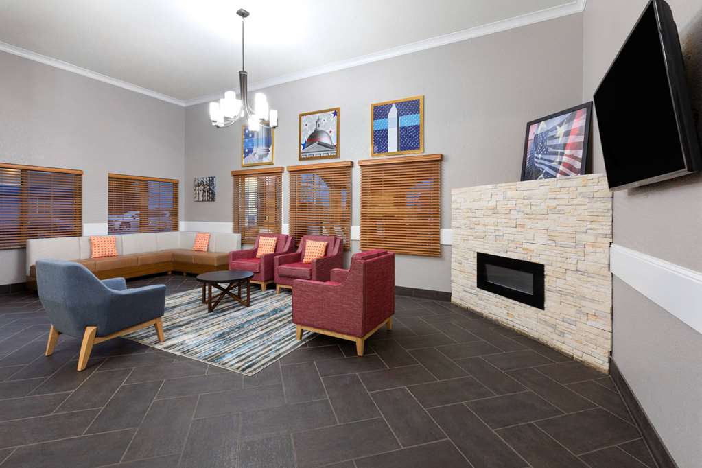 AmericInn by Wyndham Grinnell - photo 7