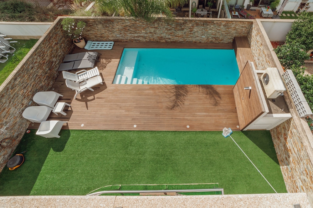 Pool Cinema Villa By Vacationy 20439338 — Valongo