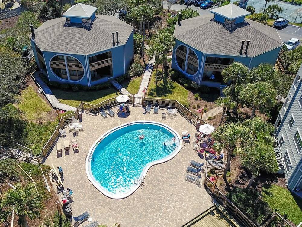 Hibiscus Resort C 2 Bedroom Condo by MCM - photo 22