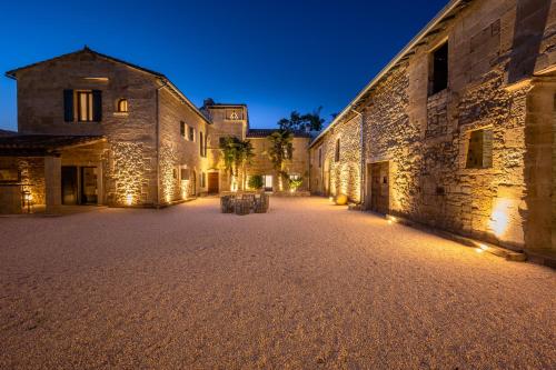 Mas Provencal Avec Piscine Chauffee — Tarascon