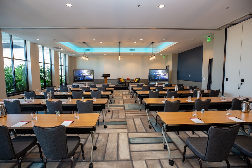 Hotel Indigo Everett Waterfront Place by IHG - photo 48