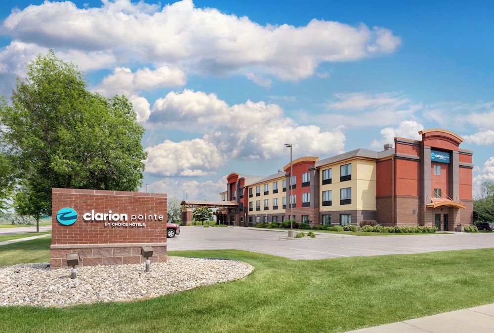 Clarion Pointe Sioux Falls Airport - photo 25