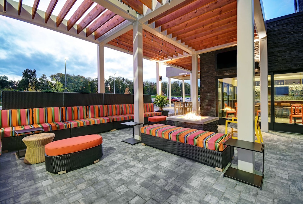 Home2 Suites by Hilton Blacksburg University - photo 36