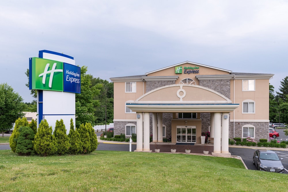 Holiday Inn Express Hartford Newington by IHG - photo 2