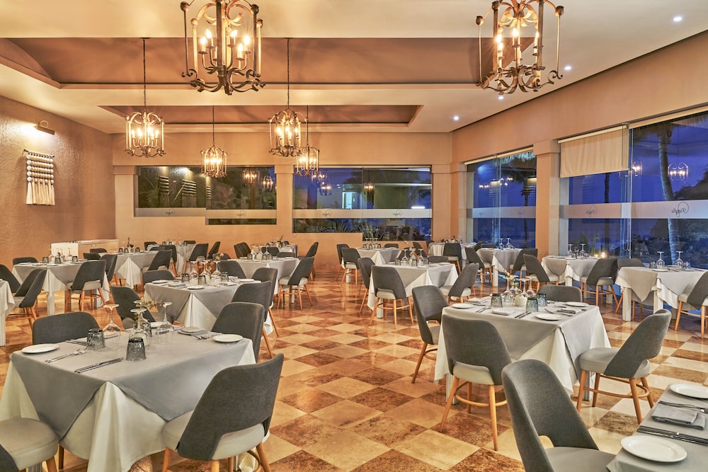 Family Selection at Grand Palladium Vallarta Resort & Spa All Inclusive