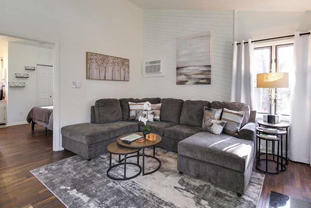 Wintergreen Ski Resort Condo w Golf Access - photo 3